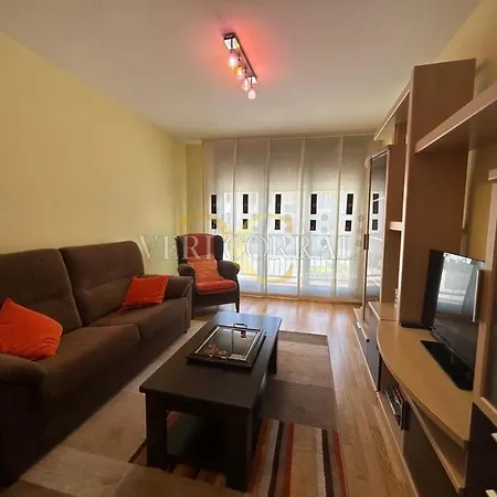 Piso Con Terraza Y Piscina En La Tala *